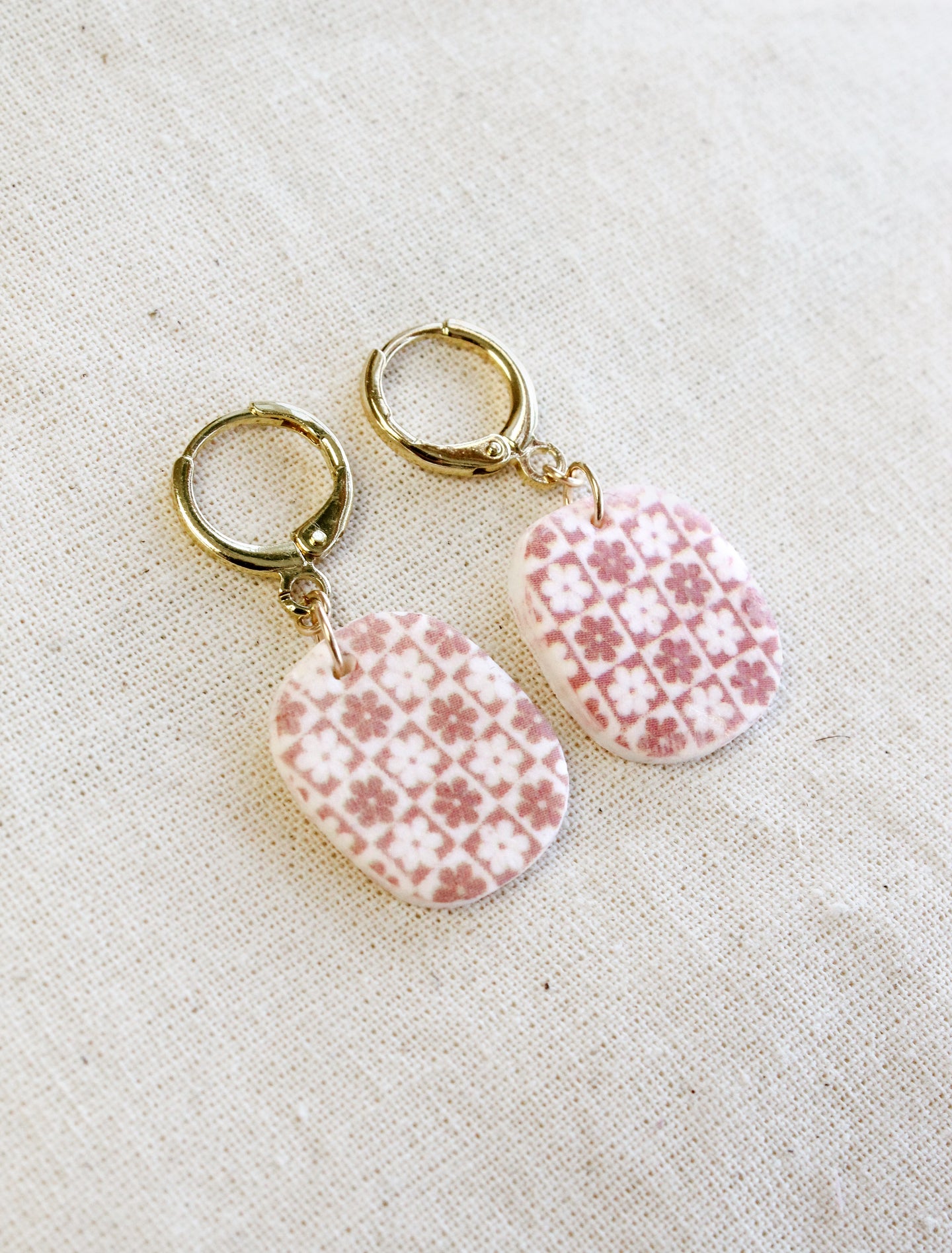 Retro Flower Checker Huggies